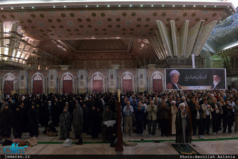 نمایشگاه گردشگری عطر یاس در حرم مطهر امام خمینی(س)-3