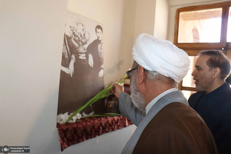 بازدید معاون قوه قضاییه از بیت و زادگاه امام در خمین‎