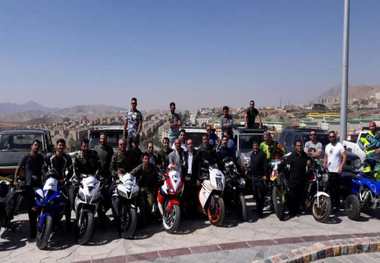 رژه موتورهای سنگین و ماشین‌های آفرود درپردیس برگزار شد