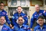 فضانوردان مستقر در ایستگاه بین‌المللی برای برپایی جشن سال نو آماده می‌شوند/ عکس