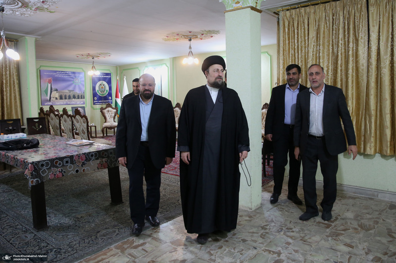 حضور سید حسن خمینی در دفتر نمایندگی جنبش مقاومت اسلامی فلسطین (حماس)