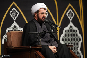 مراسم عزاداری شام غریبان حسینی (ع) در حسینیه امام خمینی