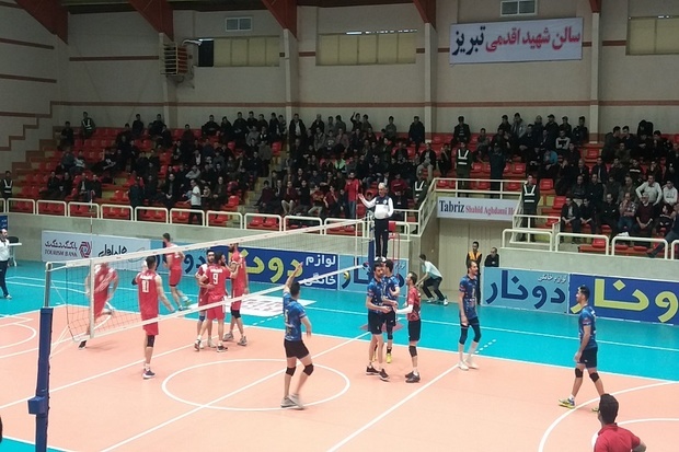 تیم والیبال شهرداری تبریز از سد شهروند اراک گذشت