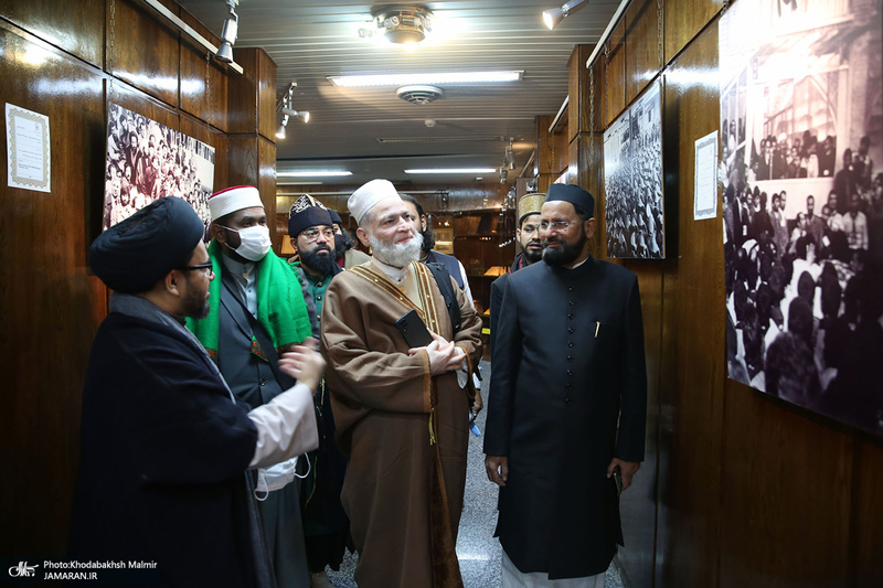 بازدید جمعی از علما و شخصیت‌های اهل تصوف کشور هندوستان از جماران