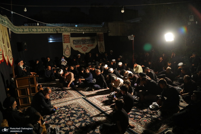 مراسم عزاداری دهه اول ماه صفر در بیت آیت الله شاه آبادی در قم‎