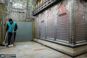 غباروبی ضریح مطهر حضرت عبدالعظیم حسنی (ع) و امام زاده حمزه (ع)