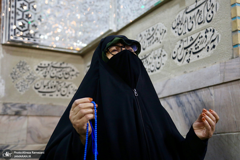 حال و‌هوای حرم مطهر رضوی در شب ولادت امام رضا (ع)