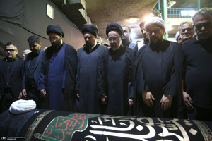 مراسم تشییع مرحوم آیت الله آقای حاج شیخ حسین هاشمیان در حسینیه جماران -2