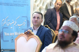 نشست «گفتمان توحیدی اخلاقی‌ امام‌ خمینی(س) در دنیای معاصر؛ دستاوردها و آینده فرارو»