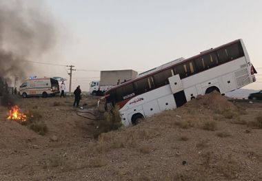 درخواست از مسافران: به رانندگان اتوبوس فرصت استراحت بدهید/ عمده دلیل تصادفات اتوبوسی به دلیل خستگی است/ استراحت برای رانندگان اتوبوس الزامی است/ هیچ مسافری کمربند ایمنی نمی‌بندد!