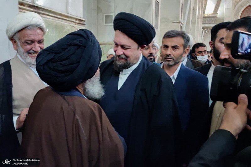 حضور آیت الله موسوی جزایری در حرم امام خمینی (س)