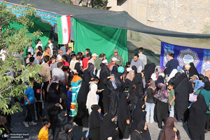 جشن بزرگ غدیر در جوار بیت تاریخی حضرت امام (س) در شهرستان خمین