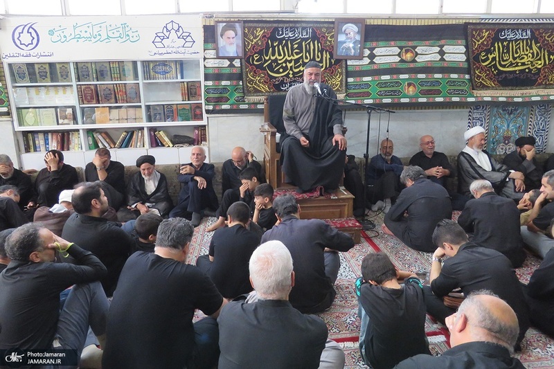 عزاداری اربعین حسینی در دفتر آیت الله العظمی صانعی (ره)