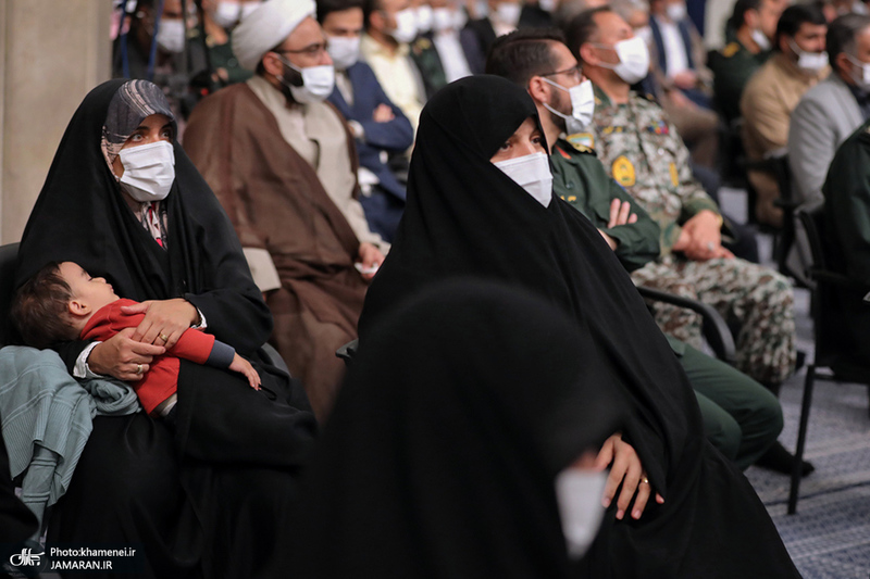 دیدار دست‌اندرکاران کنگره شهدای استان قم با رهبر معظم انقلاب