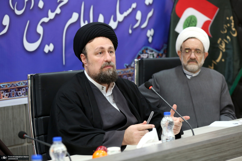 حضور سید حسن خمینی در گردهمایی علمی به مناسبت هفته پژوهش در پژوهشکده امام خمینی(س) و انقلاب اسلامی