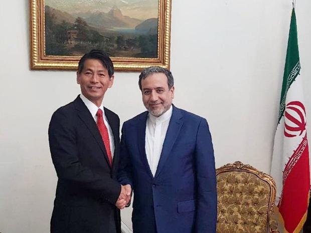 معاون وزیر امور خارجه ژاپن با عراقچی دیدار کرد