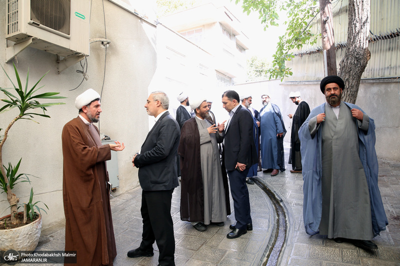 نشست صمیمی مدیران سازمان تبلیغات اسلامی در حسینیه جماران