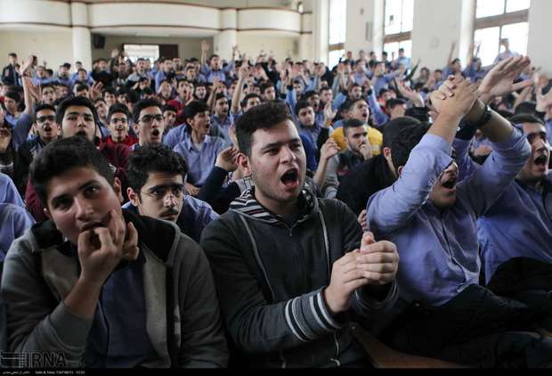 دانش آموزان بازی رفت فینال باشگاه های آسیا را به تماشا نشستند