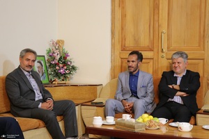 دیدارها معاون فرهنگی و هنری موسسه تنظیم و نشر آثار امام خمینی از شهرستان خمین‎‎