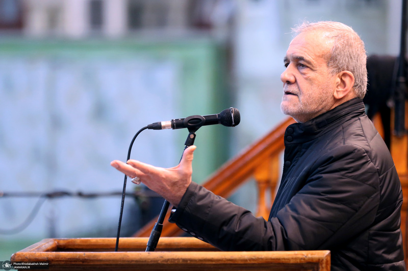 مراسم شب بیست و یکم ماه رمضان در حرم حضرت امام خمینی (س) 2