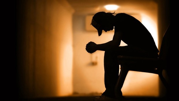 همه نشانه های پایین بودن اعتماد به نفس