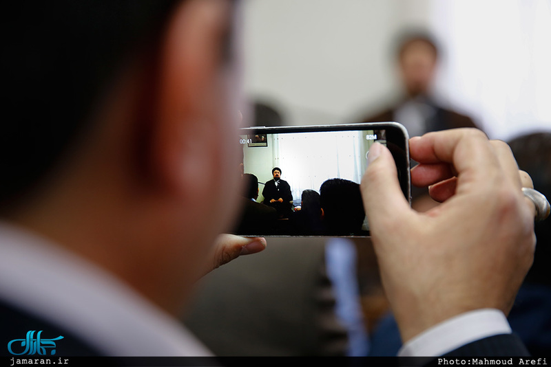 دیدار جمعی از فعالان فضای مجازی با سید حسن خمینی