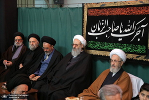 عزاداری در بیوت مراجع عظام تقلید و علما در سالروز شهادت حضرت فاطمه(س)