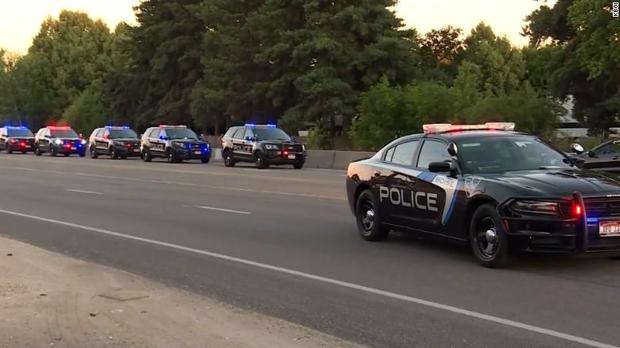 عکس/ حمله با چاقو به پناهجویان در آمریکا