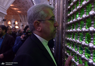 تجدید میثاق وزیر و کارکنان وزارت نیرو با آرمان های حضرت امام خمینی(س)