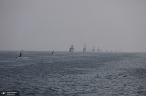 مراسم رژه دریایی ارتش بر کرانه خلیج فارس و در تنگه هرمز