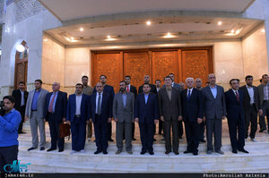 ادای احترام وزیر کشور عراق به مقام شامخ حضرت امام 