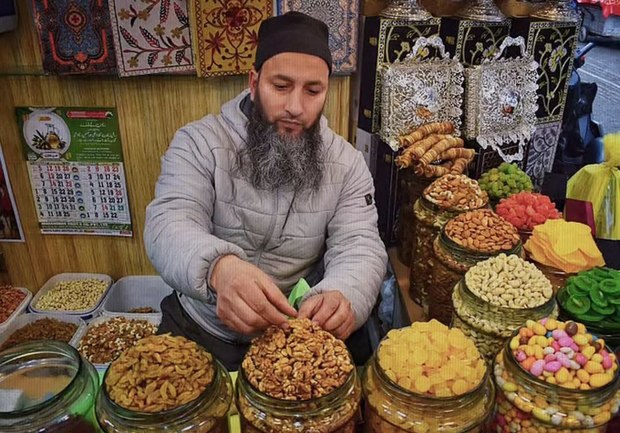 تجار خرما در کشمیر به کمپین تحریم خرمای اسرائیلی پیوستند/ از محصولات ایران، عربستان و مراکش استفاده می کنیم