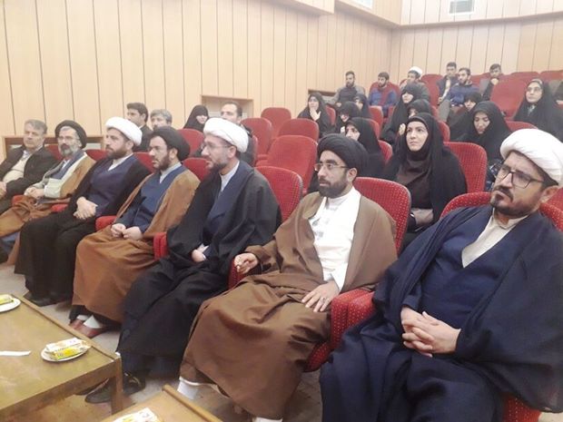 حوزه و دانشگاه دو بال پیشرفت نظام جمهوری اسلامی هستند