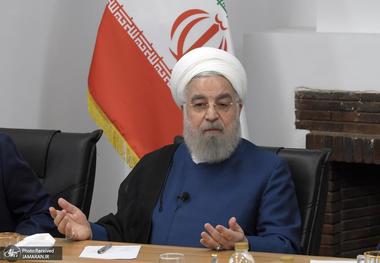 حسن روحانی: امروز شاهد فرصت‌سوزی‌ هستیم/ قدرت در جامعه امروز در اختیار اقلیتی قرار داده شده/ زمانی که اکثریت جامعه در مسیر انفعال یا در مسیر جدایی از حاکمیت باشند و حاکمیت در اختیار یک اقلیت باشد، آن حکومت دارای قوام و قدرت لازم برای حل معضلات نخواهد بود