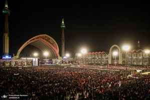مراسم وداع با پیکر رهبر شهید