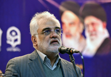 طهرانچی، رییس دانشگاه آزاد: مقاومت مسائل خاص خود را دارد، اما هزینه آن بسیار کمتر از وادادگی است