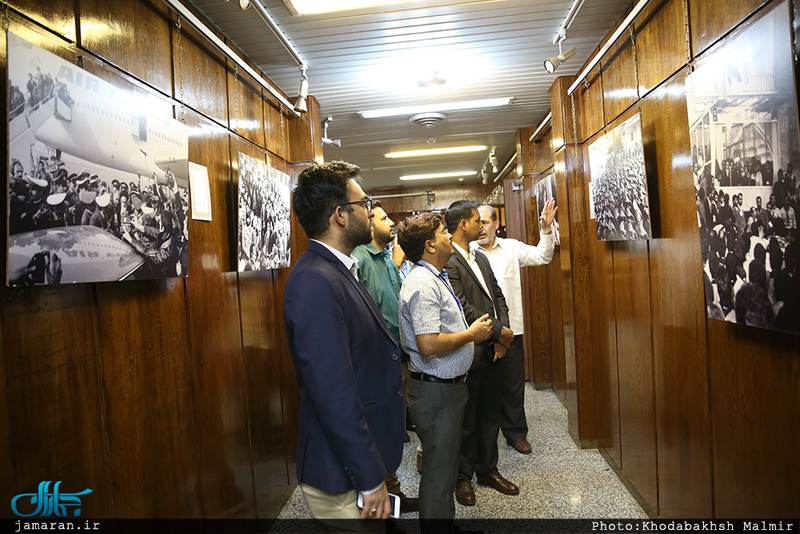 بازدید جمعی از خبرنگاران کشور هند از بیت امام خمینی (س) در جماران