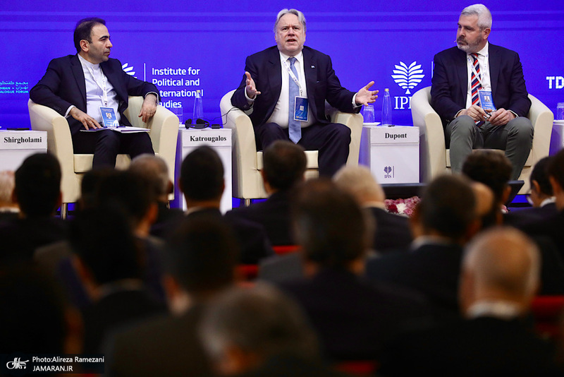 نشست های اجلاس بین المللی تحت تهاجم ؛ تجاوز و دفاع