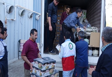 کمک ورزشکاران به سیل‌زدگان لرستان