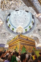 حال و هوای شب میلاد امام رضا (ع) در حرم مطهر امام حسین(ع)