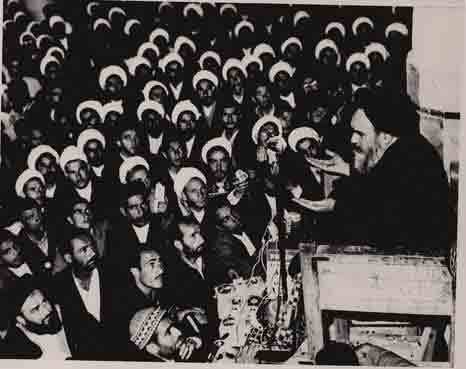 با تصویب لایحه کاپیتولاسیون عزت ایران پایکوب شد