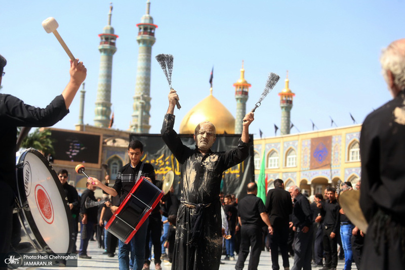 حال و هوای حرم کریمه اهل بیت در ظهر تاسوعای حسینی(ع)