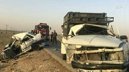 برخورد پراید و تریلی در محور بیرجند- قاین معروف به جاده مرگ ؛ ۳ کشته برجای گذاشت