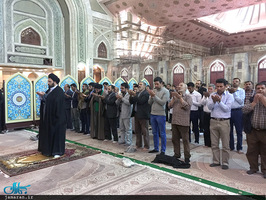 اقامه نماز شب عید سعید مبعث توسط حجت الاسلام والمسلمین سیدعلی خمینی در حرم امام راحل(س)‎