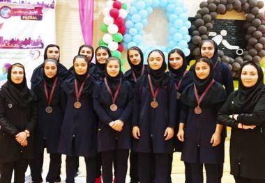 کسب مقام سوم دانش آموزان والیبالیست دختر البرزی در کشور