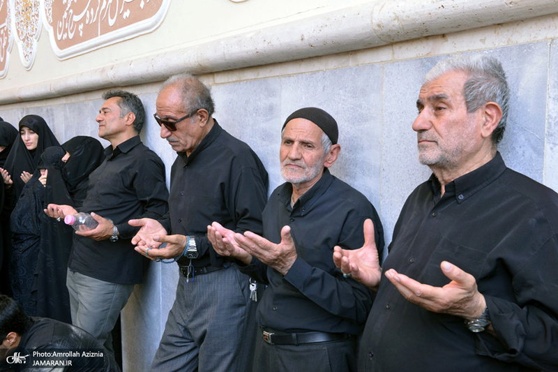 مراسم خاکسپاری پیرغلام اهل بیت(ع) حاج مصطفی طالبی در جوار حرم امام خمینی(س)