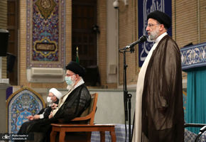 دیدار میهمانان کنفرانس وحدت اسلامى‌ و جمعی از مسئولان نظام با رهبر معظم انقلاب