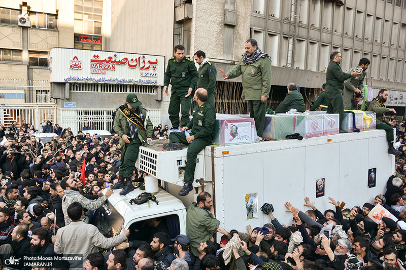  حضور میلیون ها تهرانی در تشییع پیکر مطهر سردار قاسم سلیمانی - 10 