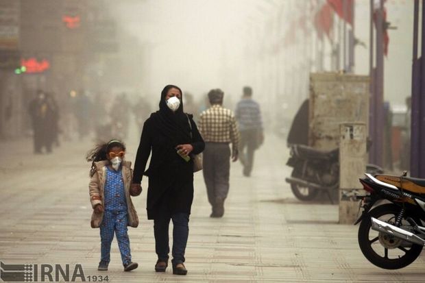 غبار و آلاینده‌های جوی هوای سمنان را فرامی‌گیرد