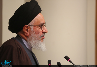 آیت الله محقق داماد: رابطه بانک‌ها و مشتریان شفاف نیست